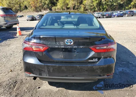 2024 Toyota Camry Le z USA, uszkodzony, nr VIN 4T1C31AK2RU622420
